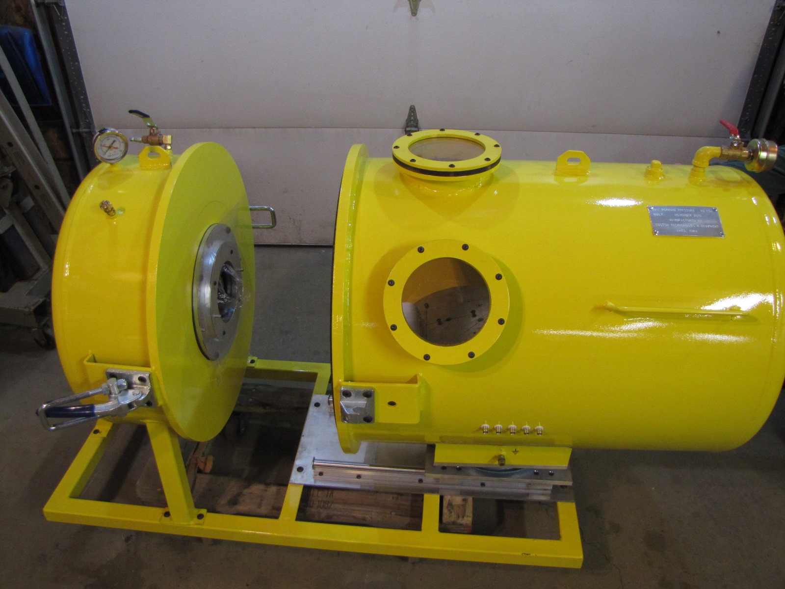 Pressure Blast Tank